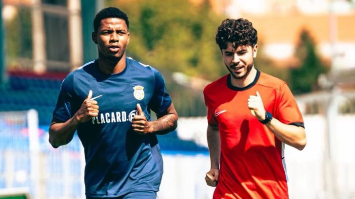 Julián Martínez regresa a los entrenamientos con el Alverca FC en Portugal