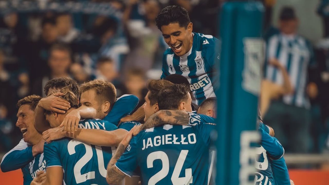 Luis Palma vuelve a ser titular en valioso triunfo del Lech Poznań