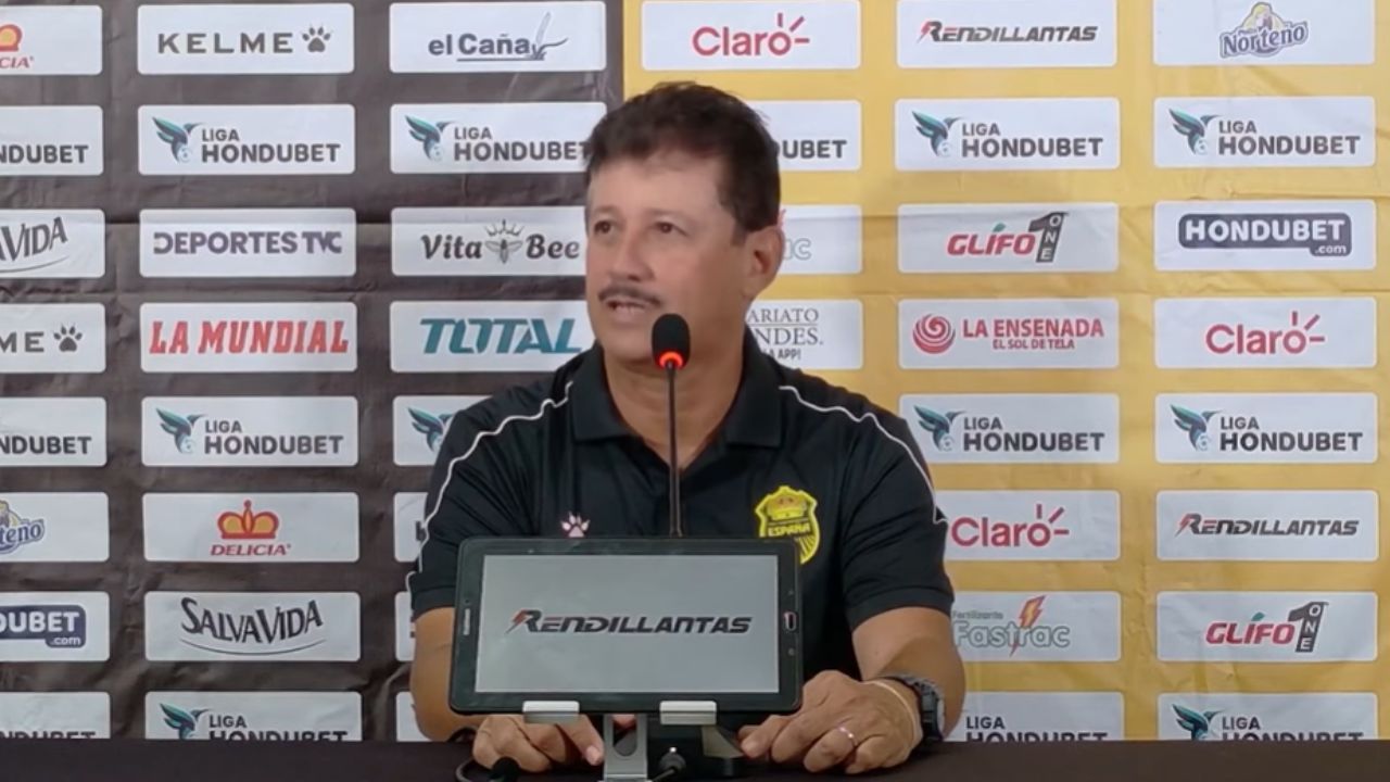 Mauro Reyes pide quedarse en el Real España y desmiente deuda al plantel