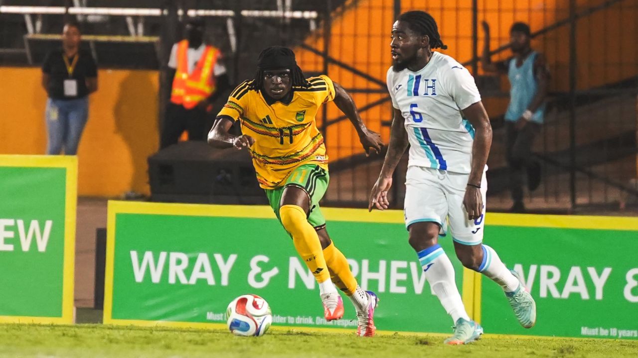 Prensa internacional alucina con Cristopher Meléndez tras partido contra Jamaica