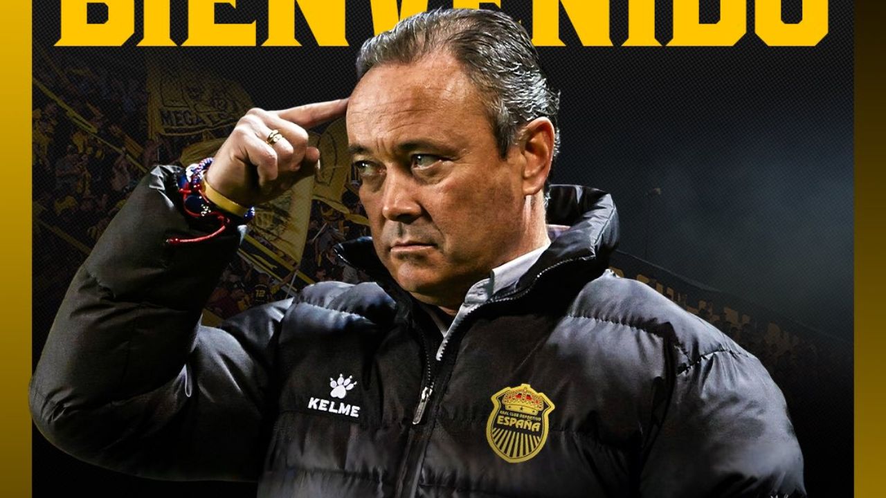 Real España hace oficial la llegada de Juan Ignacio Martínez como nuevo entrenador