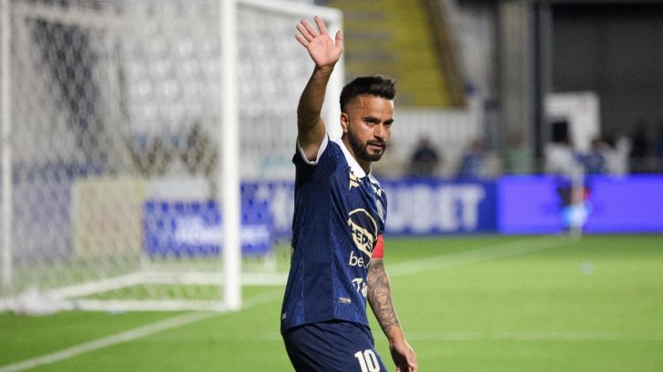 Rodrigo Droopy Gómez pone en duda su futuro con Motagua
