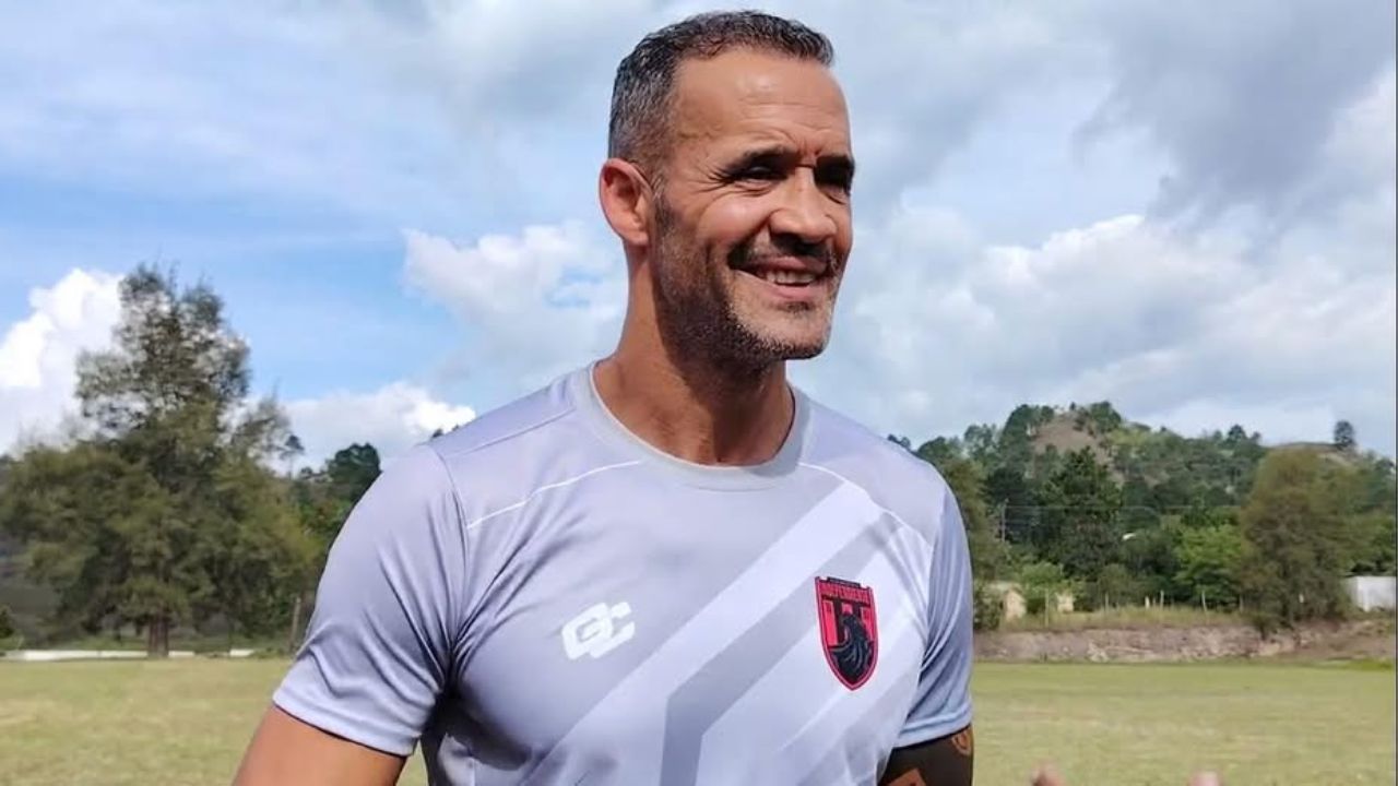 Técnico de Independiente responde a las críticas y defiende el empate ante Motagua