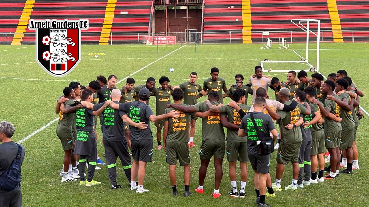 Selección de Honduras utilizó instalaciones de un equipo de Jamaica