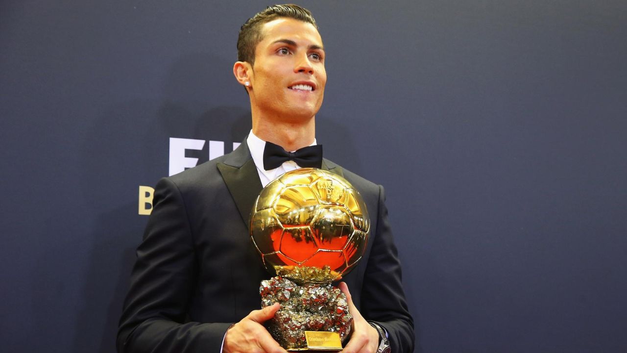 Cristiano Ronaldo se queda con el premio BOAT tras superar a Messi