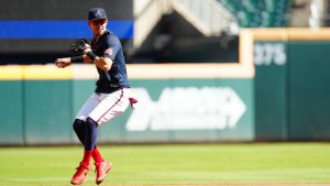 Mauricio Dubón se despide de la temporada en la MLB al caer ante los Dodgers