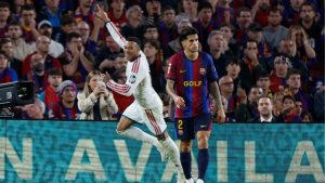Imagen de Real Madrid se queda con el Clásico ante Barcelona en el Camp Nou