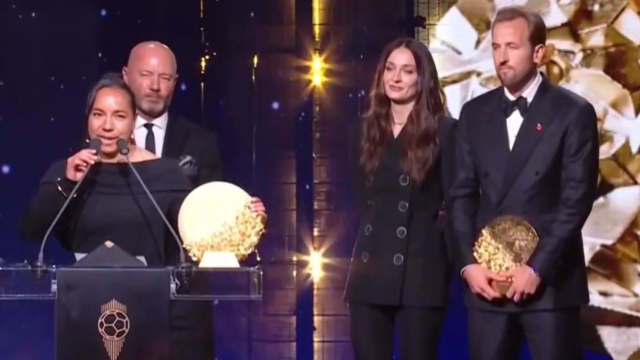 Charlyn Corral es coronada como la mejor delantera del mundo en el Balón de Oro