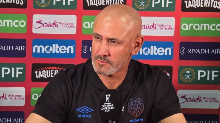 Eduardo Espinel estalla contra el DT de Cartaginés tras acusaciones contra el Olimpia