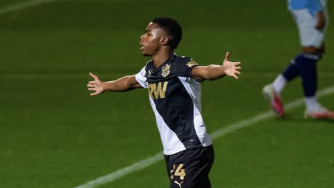 Keyrol Figueroa se luce con gol ante el Manchester City U21 y afianza su gran momento