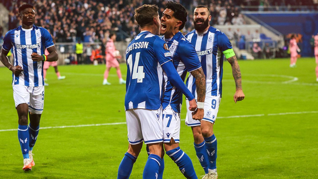 Luis Palma entra de cambio y el Lech Poznan rescata un empate ante Sunderland en Europa League