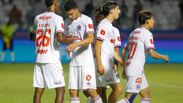 Olimpia roza el llenazo en el Nacional para la semifinal ante Cartaginés