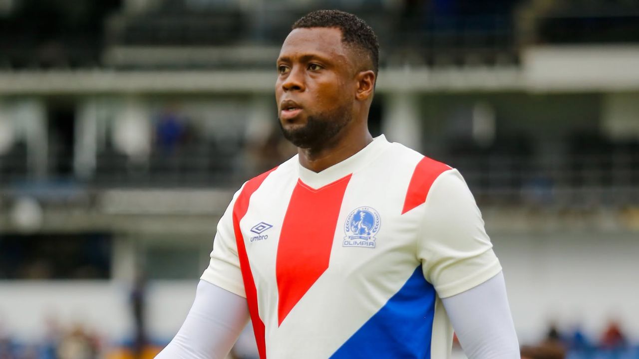 Olimpia define su intención con Yustin Arboleda al quedarse sin contrato